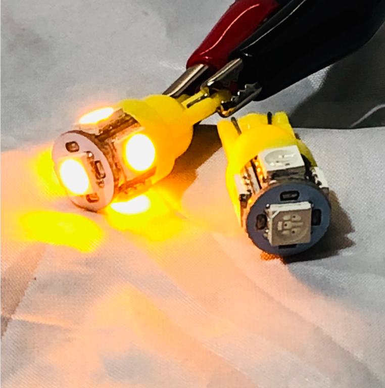 LED Globe 24 Volt Wedge Multi Directional Amber Pair