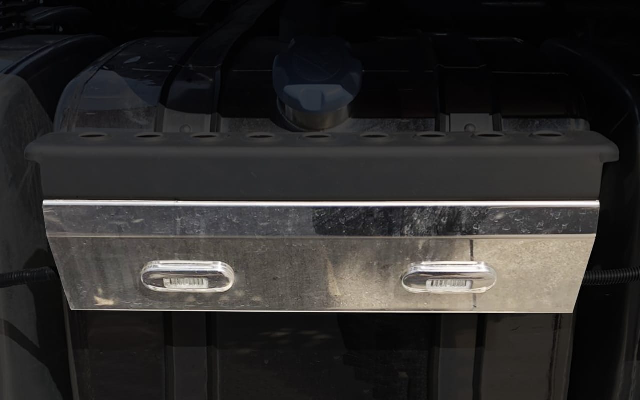 Stainless Steel Tank Skirt Round 510MM Amber 2 LED's Single